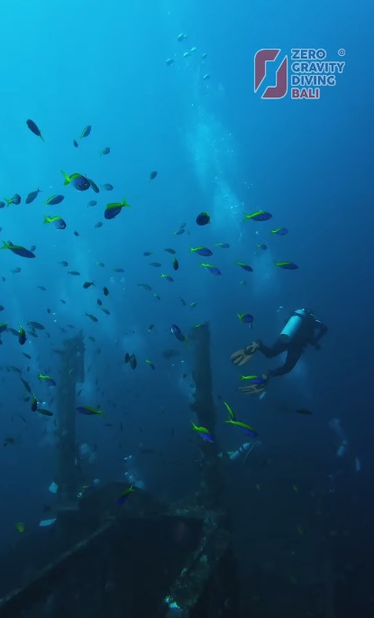 Explore the Kubu Boga Shipwreck